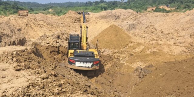 Miners Miners threaten kokomba basic school
