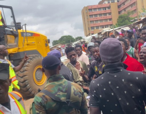 KMA Demolishes Illegal Structures In Kumasi; Clash Erupts. KMA taskforce demolishing exercise